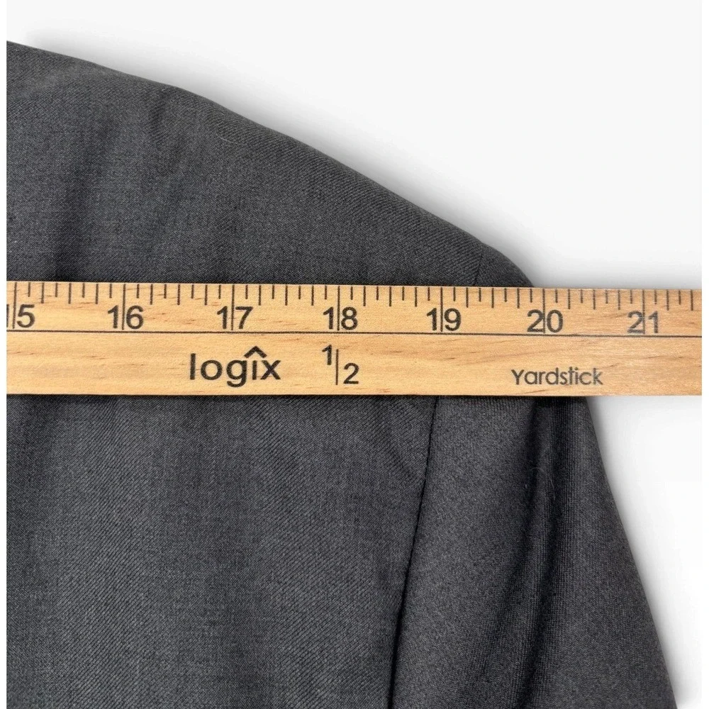 Angelo Rossi Suit Set Mens 44R 38W Charcoal Grey 2-Piece Micro-Tech